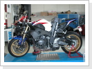 Mobile Motorrad-Rahmenvermessung an Honda CBR 1000RR Mobile Motorrad-Rahmenvermessung an Honda CBR 1000RR
